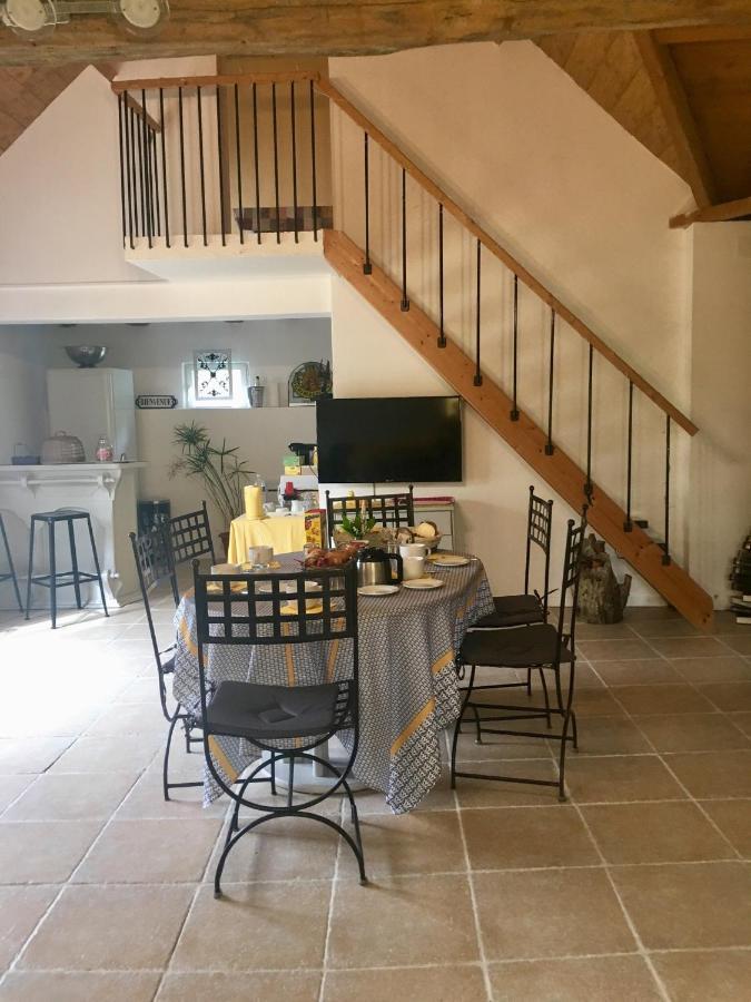 Le Grand Coudreau Bed & Breakfast Nazelles-Negron Exterior foto