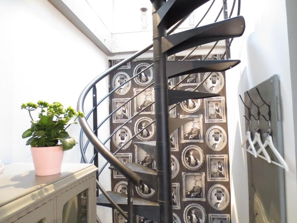 Le Grand Coudreau Bed & Breakfast Nazelles-Negron Exterior foto