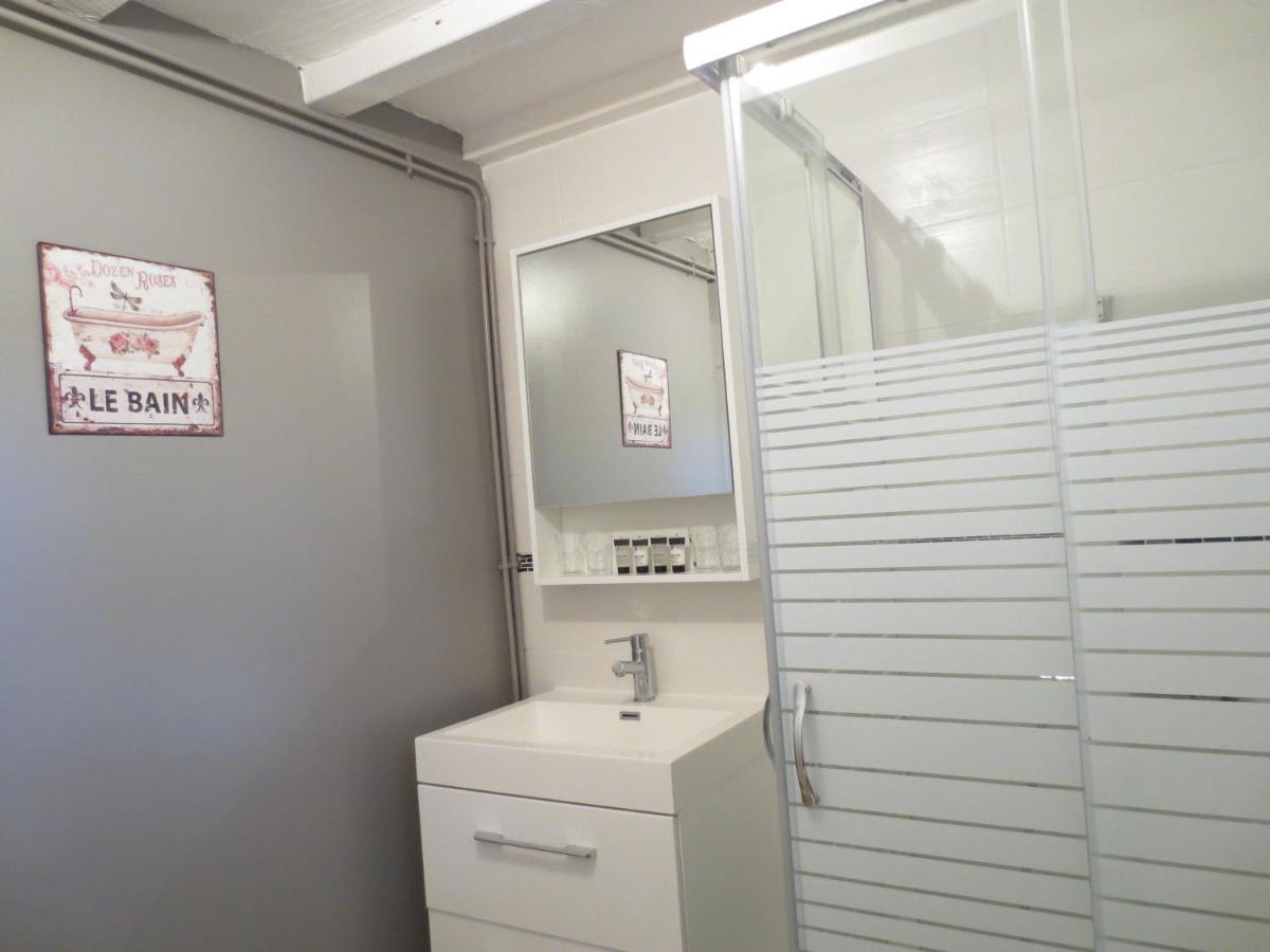 Le Grand Coudreau Bed & Breakfast Nazelles-Negron Exterior foto